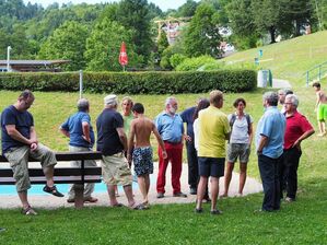 Austausch mit dem Förderverein beim Kinderbecken